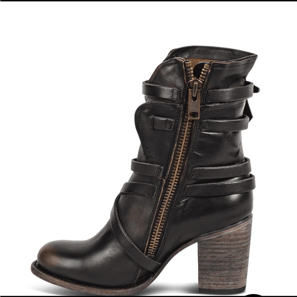 FREEBIRD-BAKER boots size 8 black